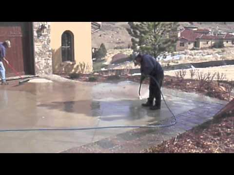 House Exterior Pressure Washing And Construction Cleanup in Waterton Canyon.mov