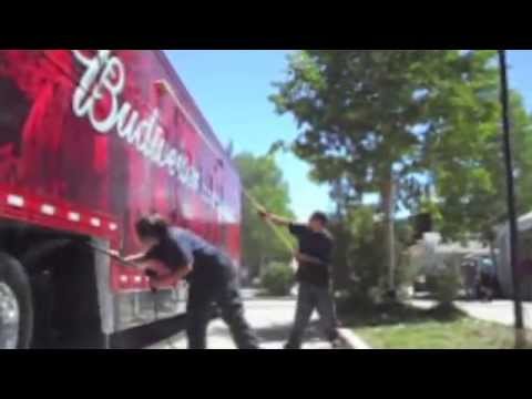 Special Truck Washing For Budweiser's Clydesdales - Video