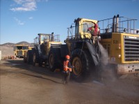 Heavy Equipment Cleaning 01