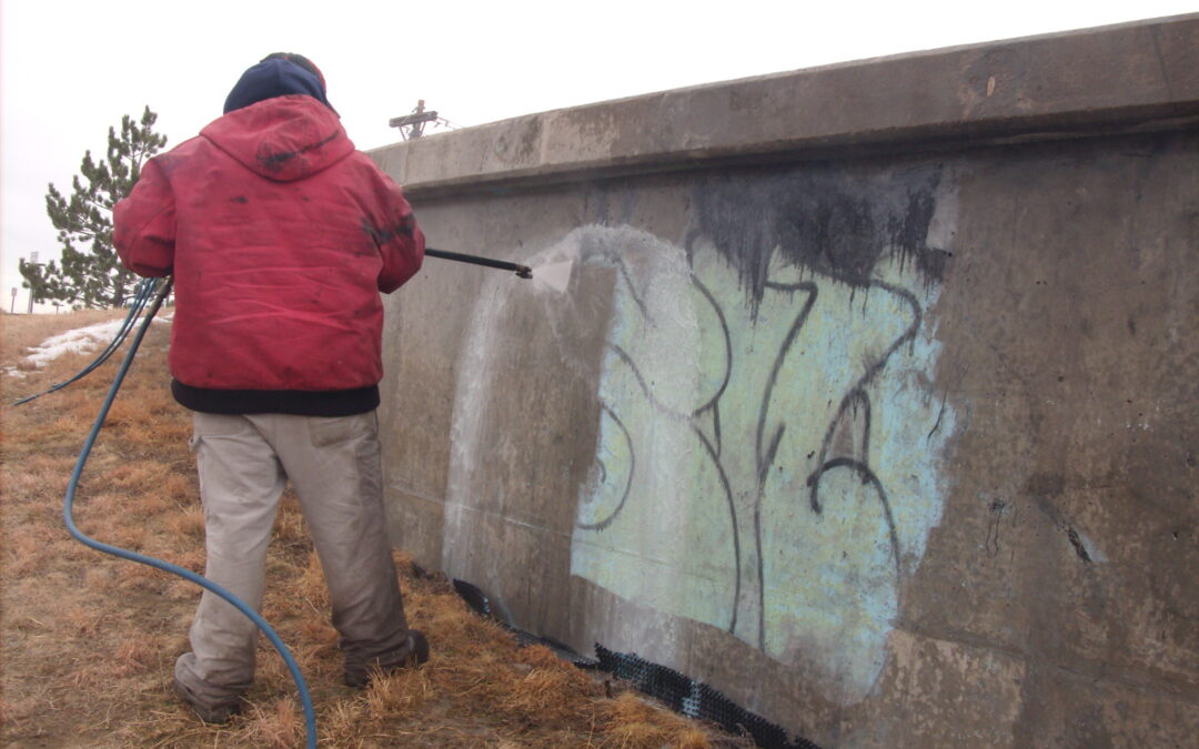 Graffiti Removal On an Aurora Water Tank Again