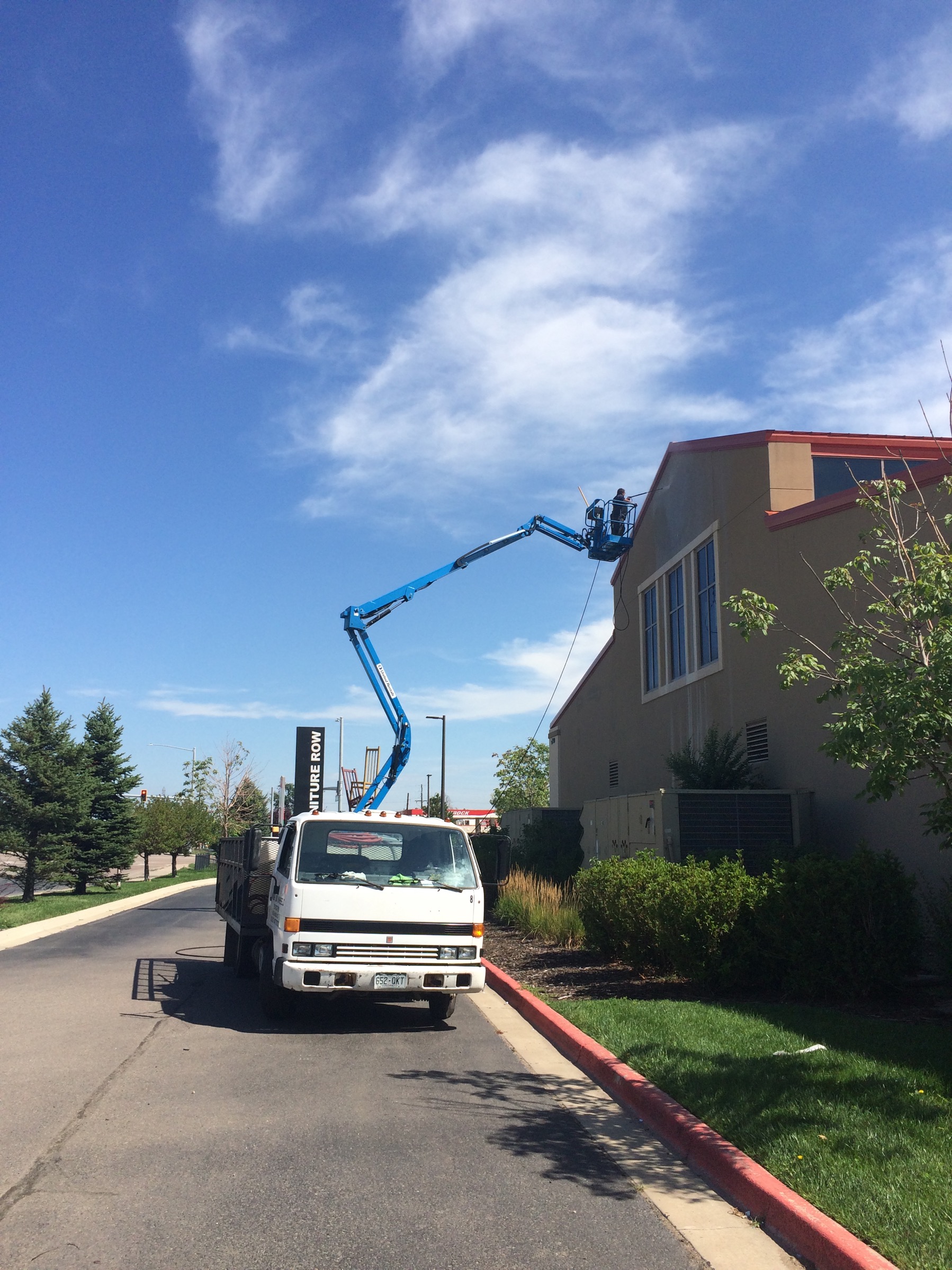 Building Pressure Washing at Furniture Row 03